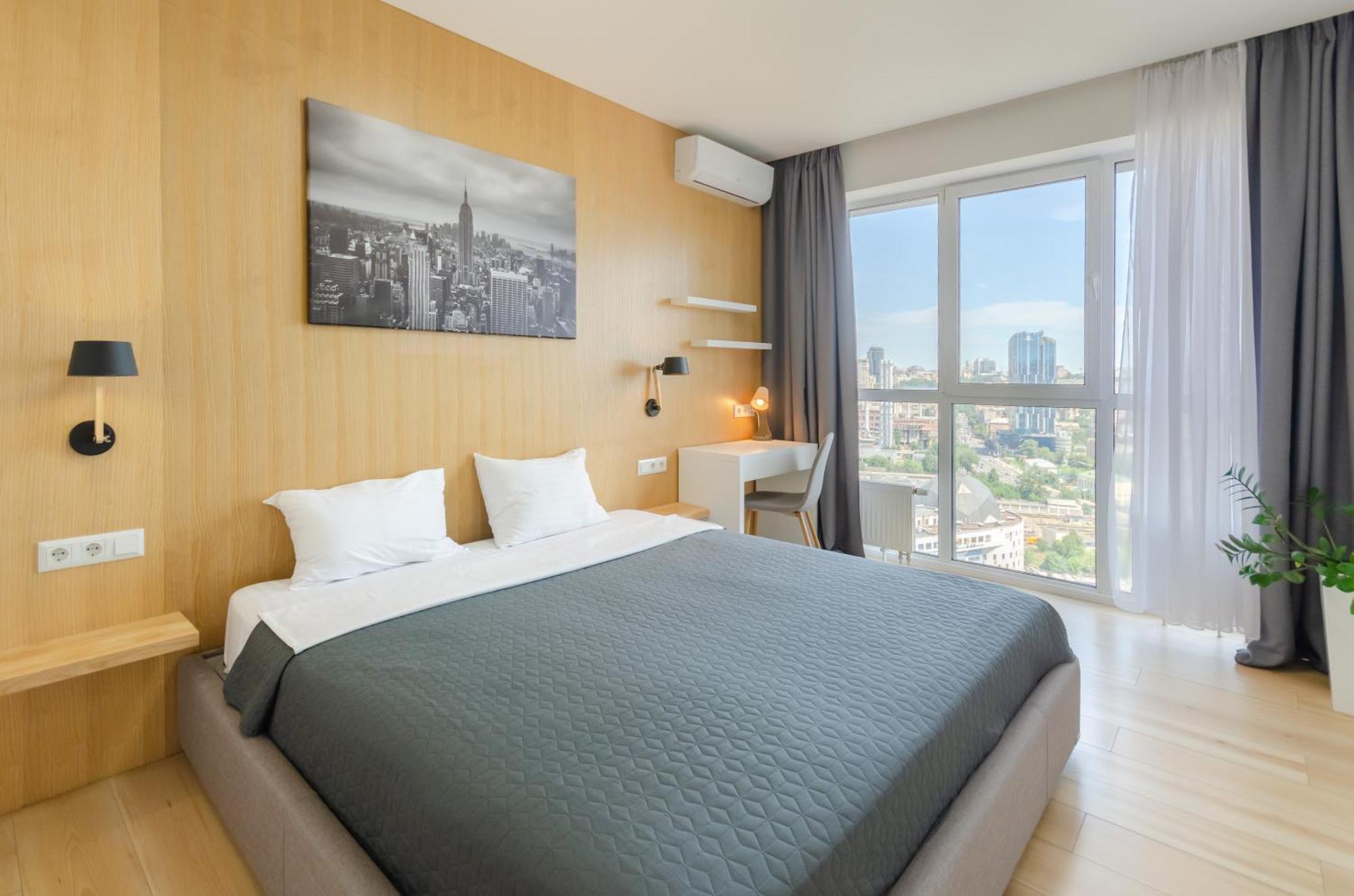 Petrovdom 205-206 Panoramic City View Apartments At Rc Kvartet, Central Railway Station Kiev Bagian luar foto