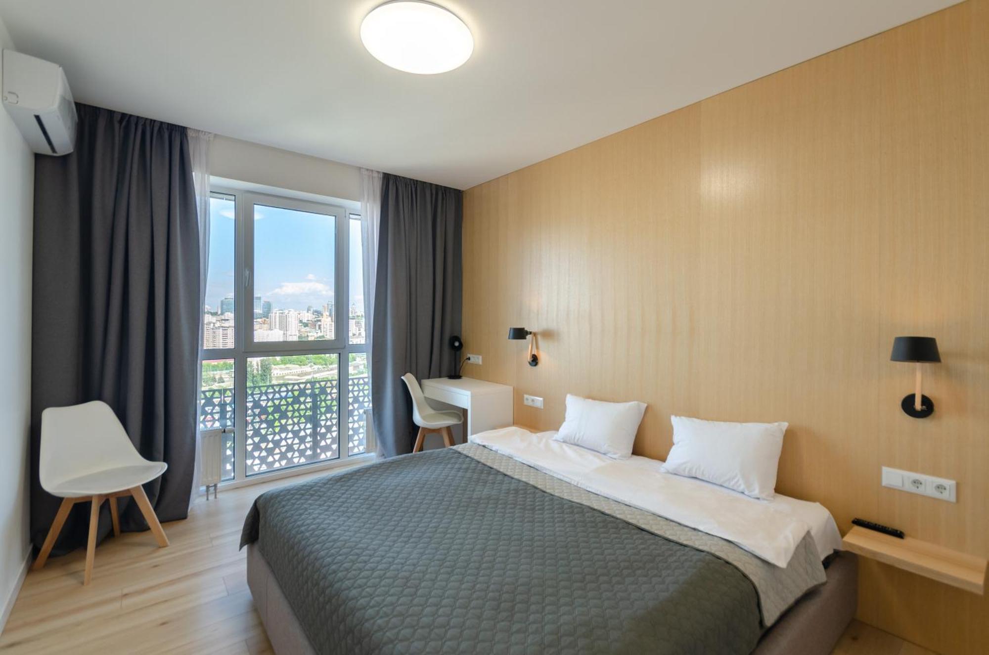 Petrovdom 205-206 Panoramic City View Apartments At Rc Kvartet, Central Railway Station Kiev Bagian luar foto